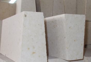 新密市金三角耐火材料厂专业生产镁碳砖